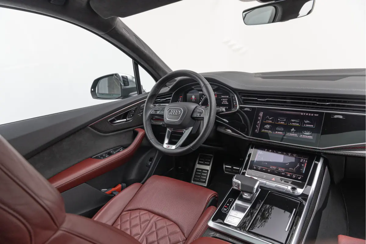 SQ7 4.0 TFSI 507pk Quattro 7p Keramisch Pano Massage 4-Wielsturing B&O