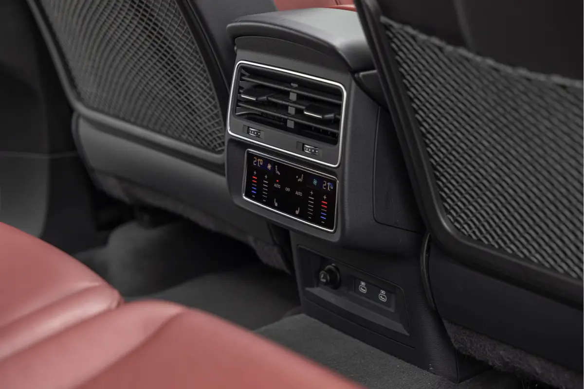 SQ7 4.0 TFSI 507pk Quattro 7p Keramisch Pano Massage 4-Wielsturing B&O