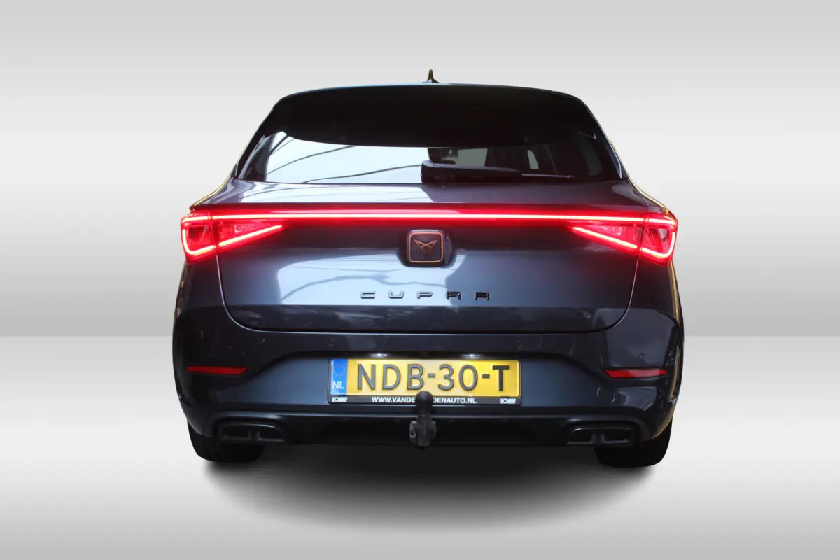 1.5 eTSI Business Edition Plus l Adaptieve Cruise Control l PDC l Achteruitrijcamera l Stuur- en Stoelverwarming l Keyless l Navi l Clima l Apple Carplay/ Android Auto l Elek. Wegklapbare Tr