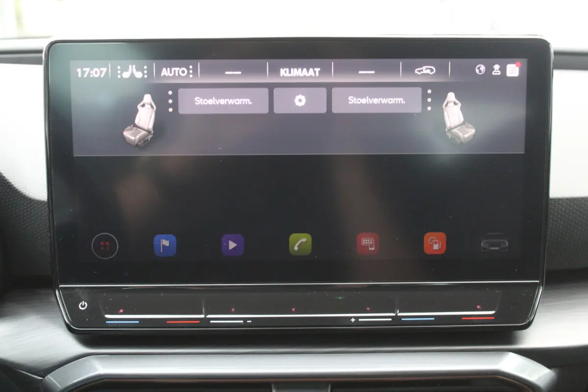 1.5 eTSI Business Edition Plus l Adaptieve Cruise Control l PDC l Achteruitrijcamera l Stuur- en Stoelverwarming l Keyless l Navi l Clima l Apple Carplay/ Android Auto l Elek. Wegklapbare Tr