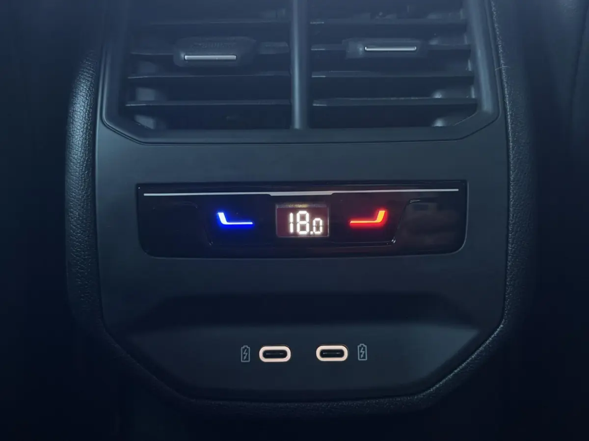 1.0 TSI FR Business Intense Viartual Carplay Sfeer