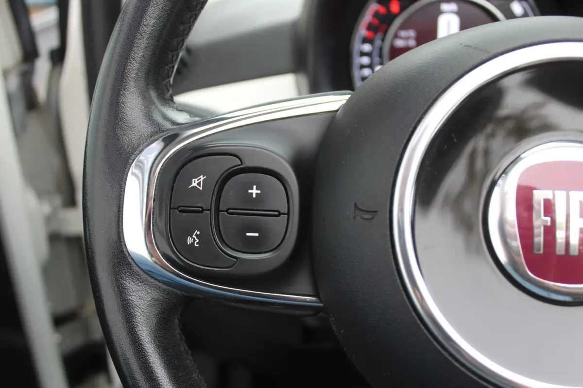 0.9 TwinAir Dolcevita l Apple carplay/ Android auto l Cruise Control l PDC Achter l Airco l Bluetooth