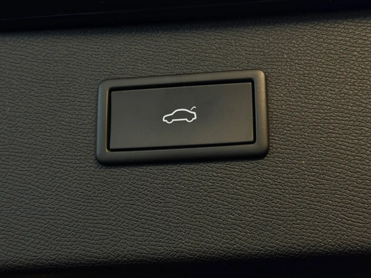 1.4 e-Hybrid VZ Performance Copper Edition|PANORAMADAK|360CAMERA|MEMORY|KEYLESS|CARPLAY|TREKHAAK|245PK|BOMVOL!