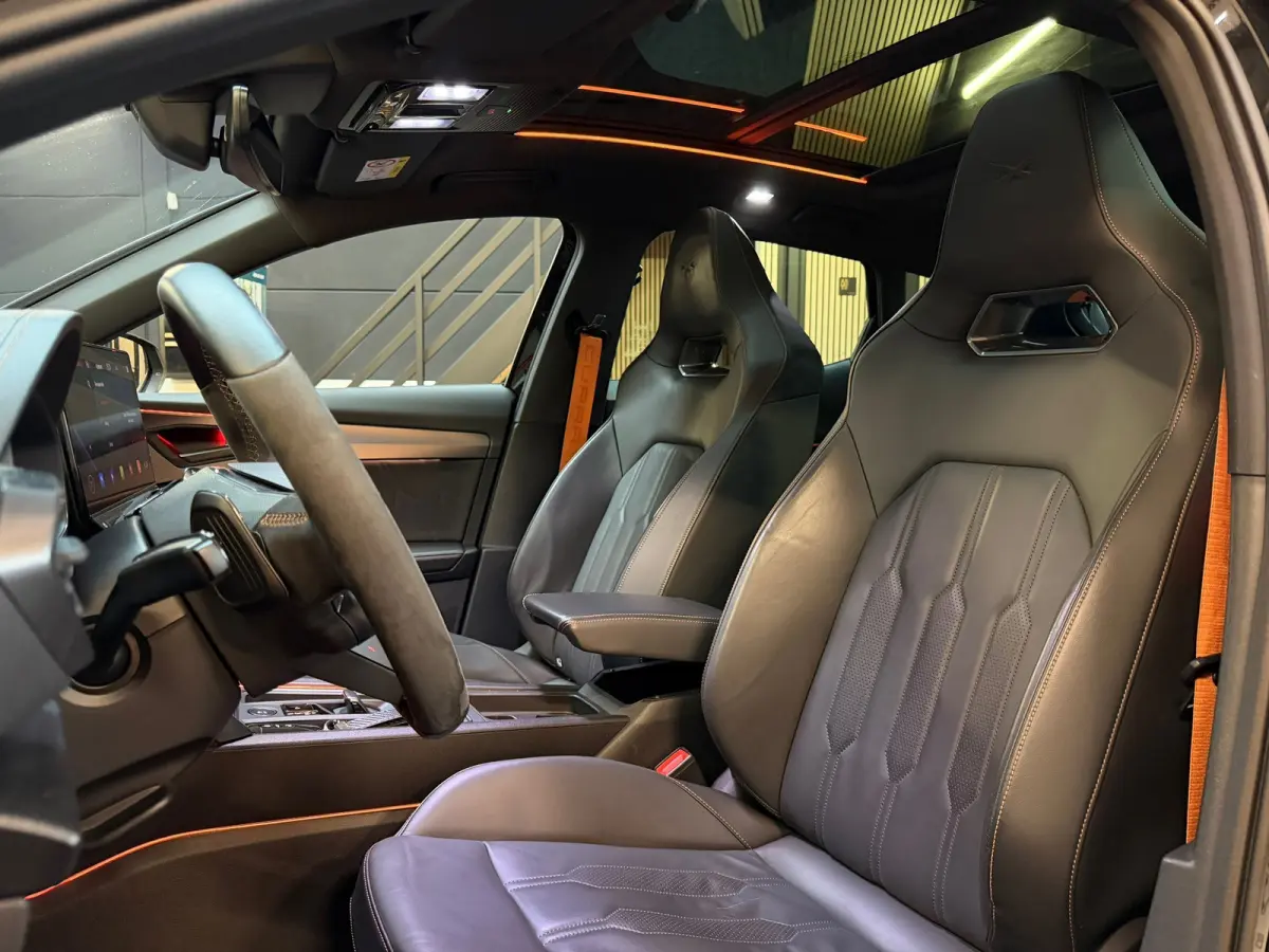 1.4 e-Hybrid VZ Performance Copper Edition|PANORAMADAK|360CAMERA|MEMORY|KEYLESS|CARPLAY|TREKHAAK|245PK|BOMVOL!