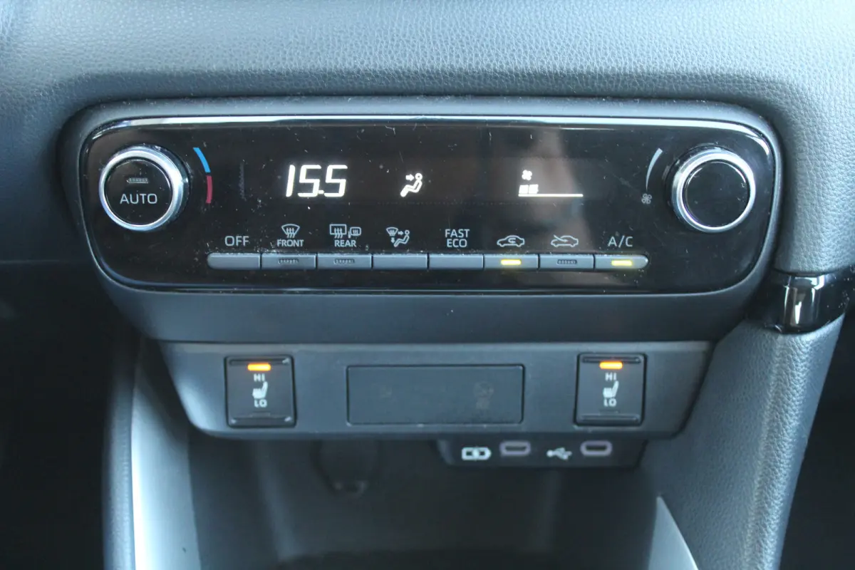 1.5 Exclusive-line l Adaptieve Cruise Contol l Lane Assist l Dodehoeksensor l PDC l Parkeercamera l Stuur- en Stoelverwarming l Apple carplay/ Android auto l 16 inch