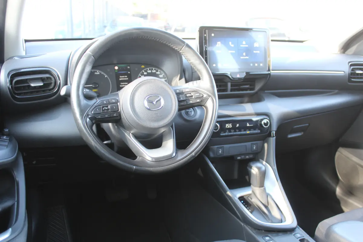 1.5 Exclusive-line l Adaptieve Cruise Contol l Lane Assist l Dodehoeksensor l PDC l Parkeercamera l Stuur- en Stoelverwarming l Apple carplay/ Android auto l 16 inch