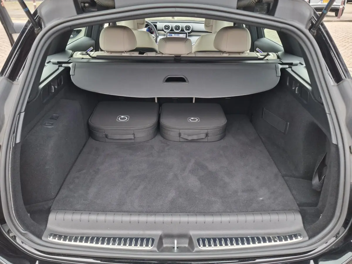 300 e Luxury PremiumPlus Aut.9G-Tronic Massage/Ventilatie | 313PK | PHEV | Actieradius Elektrisch:94km WLTP | VOL OPTIES | nw.Pr. 71.498,-