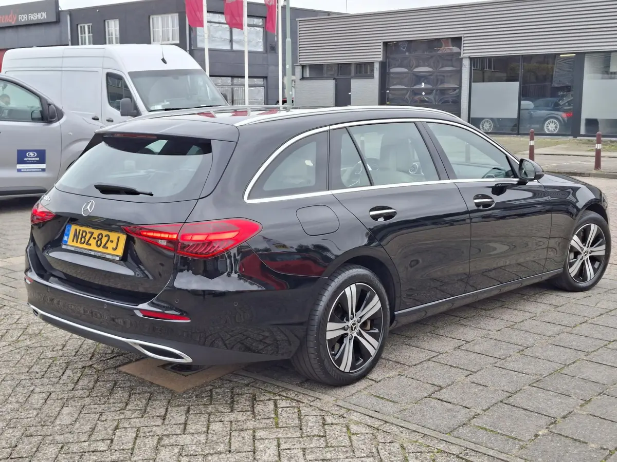 300 e Luxury PremiumPlus Aut.9G-Tronic Massage/Ventilatie | 313PK | PHEV | Actieradius Elektrisch:94km WLTP | VOL OPTIES | nw.Pr. 71.498,-