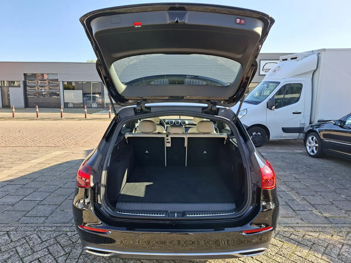 300 e Luxury PremiumPlus Aut.9G-Tronic Massage/Ventilatie | 313PK | PHEV | Actieradius Elektrisch:94km WLTP | VOL OPTIES | nw.Pr. 71.498,-