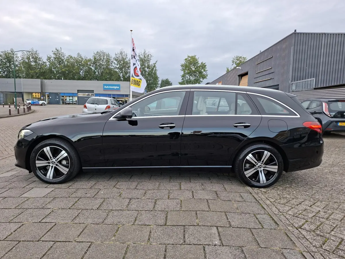 300 e Luxury PremiumPlus Aut.9G-Tronic Massage/Ventilatie | 313PK | PHEV | Actieradius Elektrisch:94km WLTP | VOL OPTIES | nw.Pr. 71.498,-