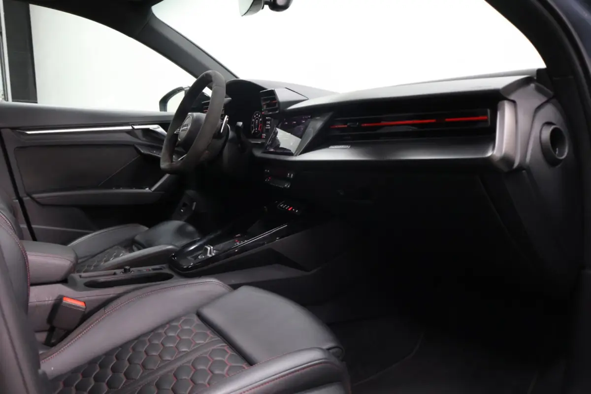 2.5 TFSI RS3|QUATTRO|PANO|CERAMIC|MASSAGE|CARBON