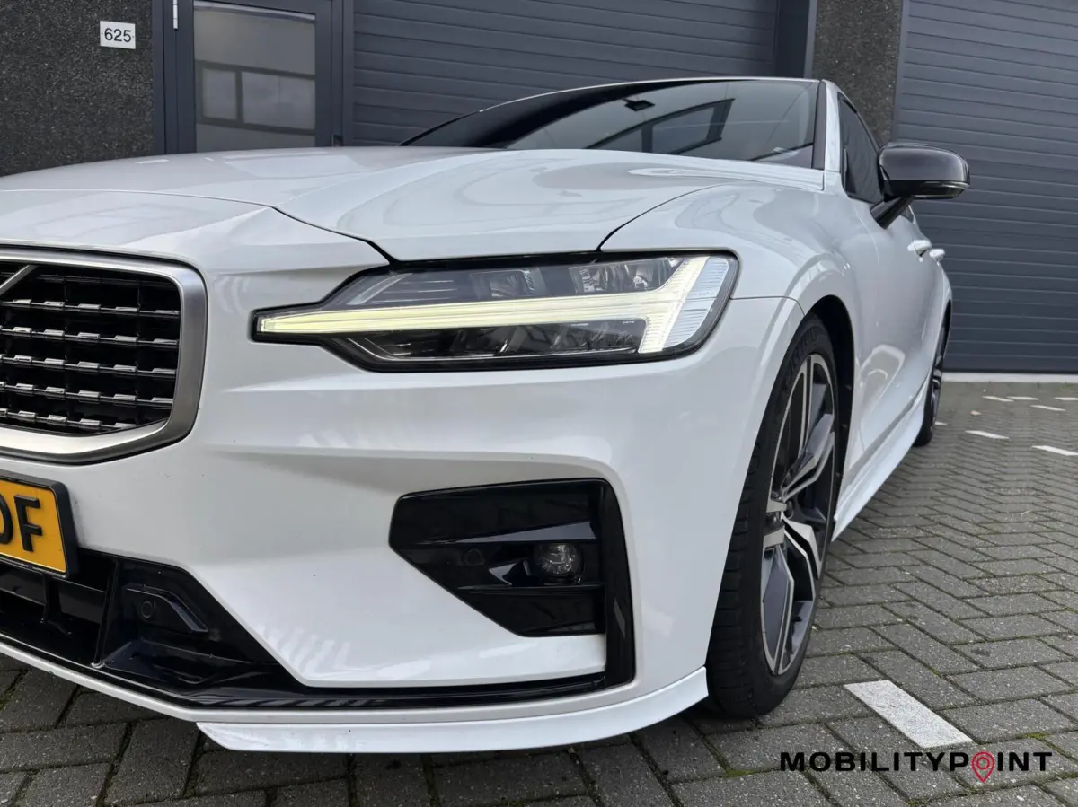 2.0 T4 R-Design | Polestar Engineered | Pano | HUD