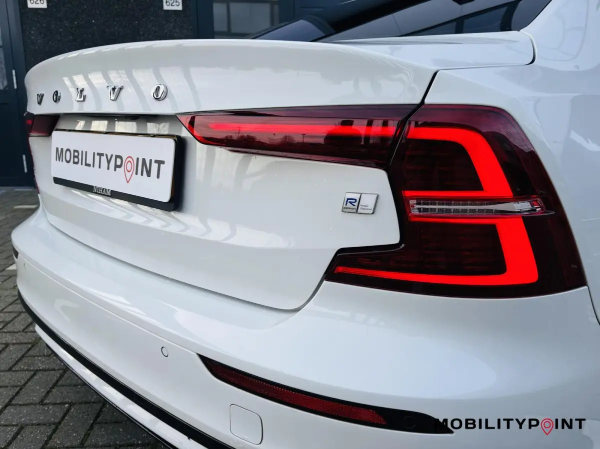 2.0 T4 R-Design | Polestar Engineered | Pano | HUD