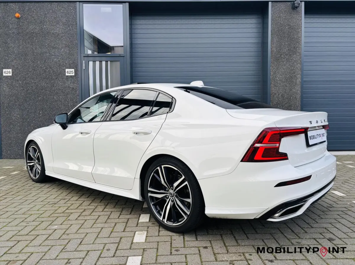 2.0 T4 R-Design | Polestar Engineered | Pano | HUD