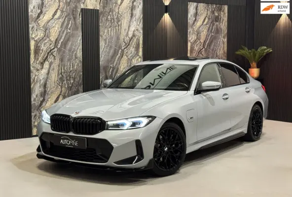330e M-Performance|PANO|CURVED SCREEN|LASER|HARMAN KARDON|BOMVOL!
