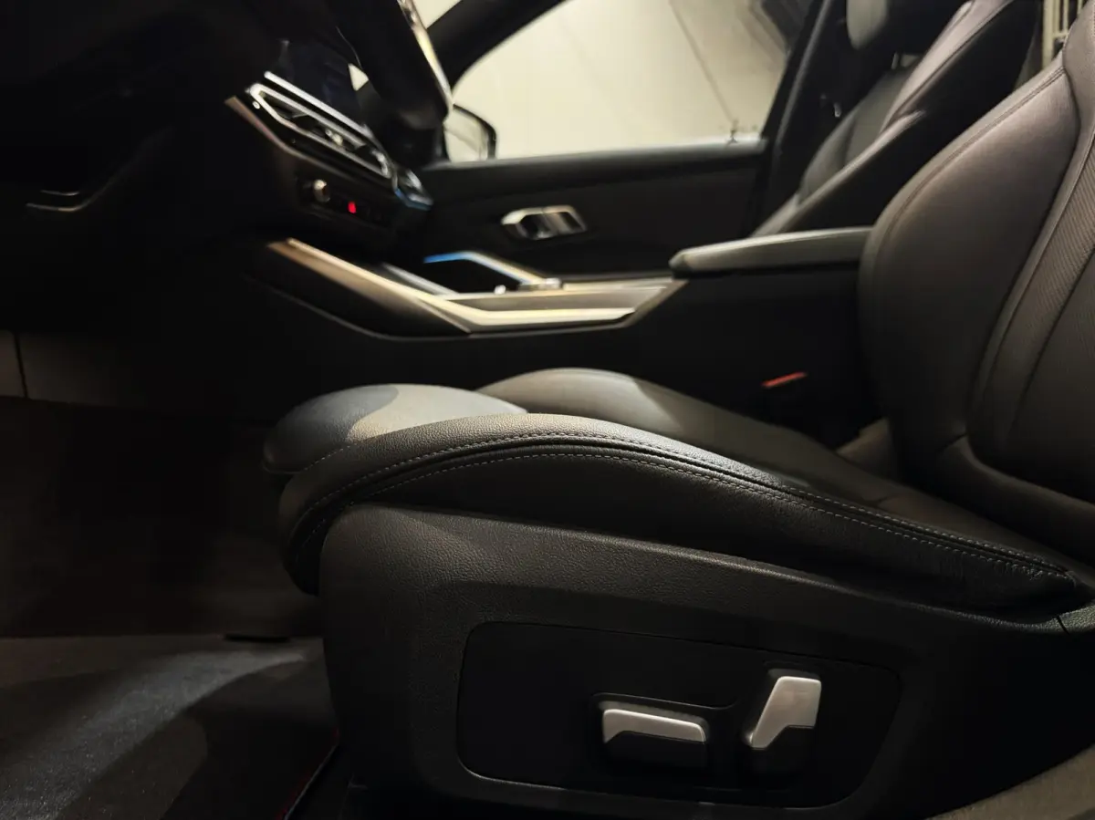 330e M-Performance|PANO|CURVED SCREEN|LASER|HARMAN KARDON|BOMVOL!