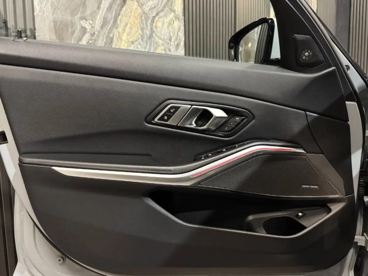 330e M-Performance|PANO|CURVED SCREEN|LASER|HARMAN KARDON|BOMVOL!