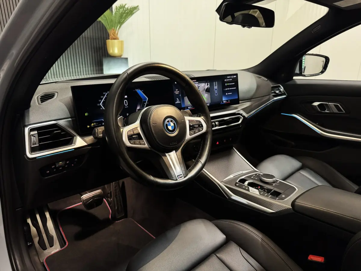 330e M-Performance|PANO|CURVED SCREEN|LASER|HARMAN KARDON|BOMVOL!