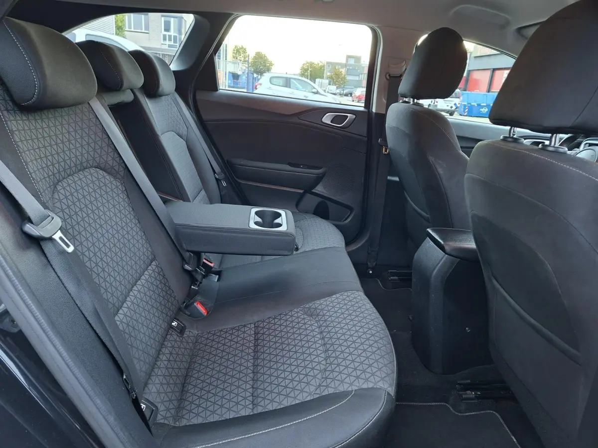 1.0 T-GDi Automaat DynamicLine M-Hybrid/100% onderh./Camera/Carplay/Origineel-NL auto/Climate Control/AllSeason bnd.