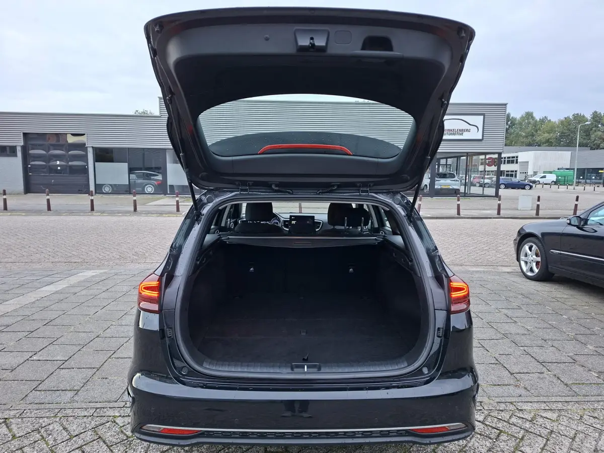 1.0 T-GDi Automaat DynamicLine M-Hybrid/100% onderh./Camera/Carplay/Origineel-NL auto/Climate Control/AllSeason bnd.