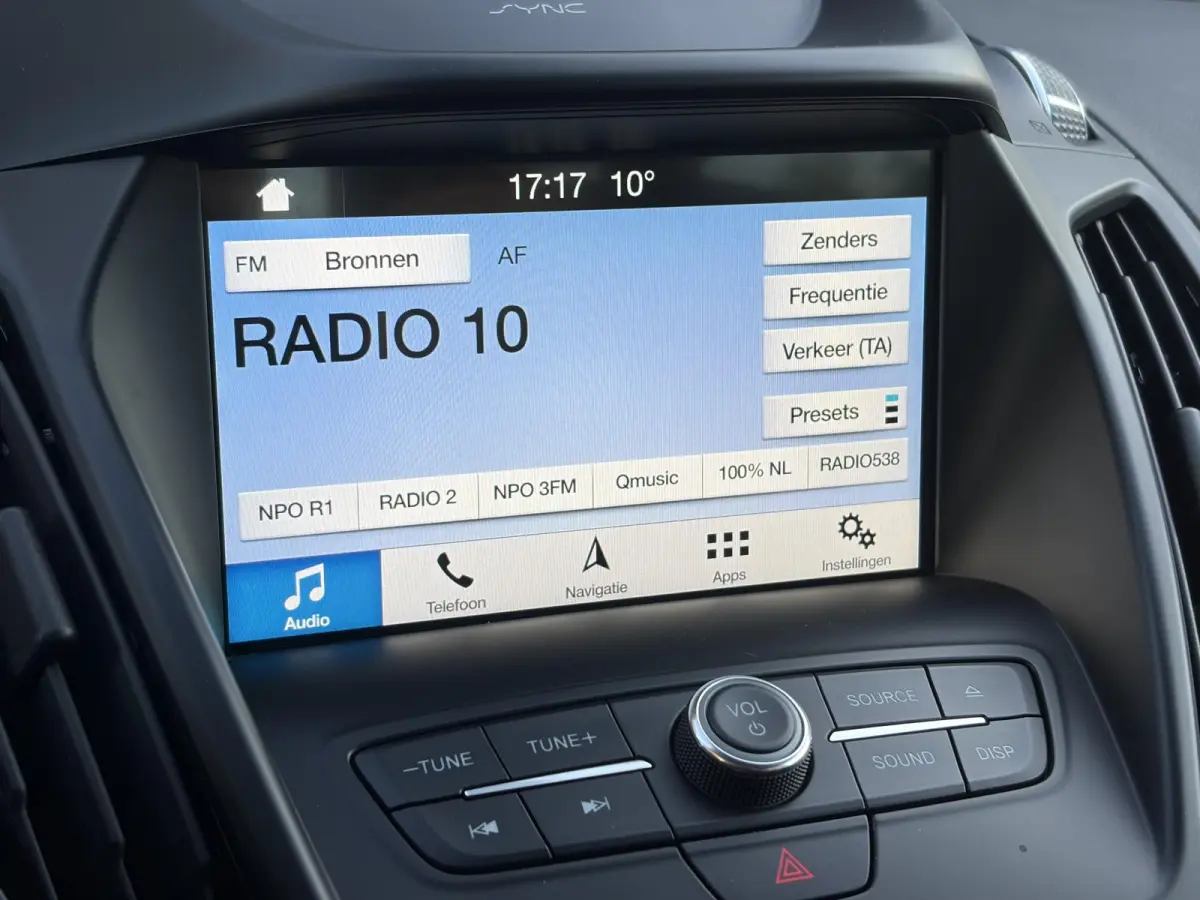 1.5 EcoBoost ST Line ✓2e Eigenaar✓Camera✓Carplay✓Navi✓Alcantara-Halfleder✓Clima✓Cruise✓6 Bak✓120pk✓18'' Lmv✓Keyless✓Pdc V+A✓Rijstrooksensor✓N.A.P✓Apk tot 03-202