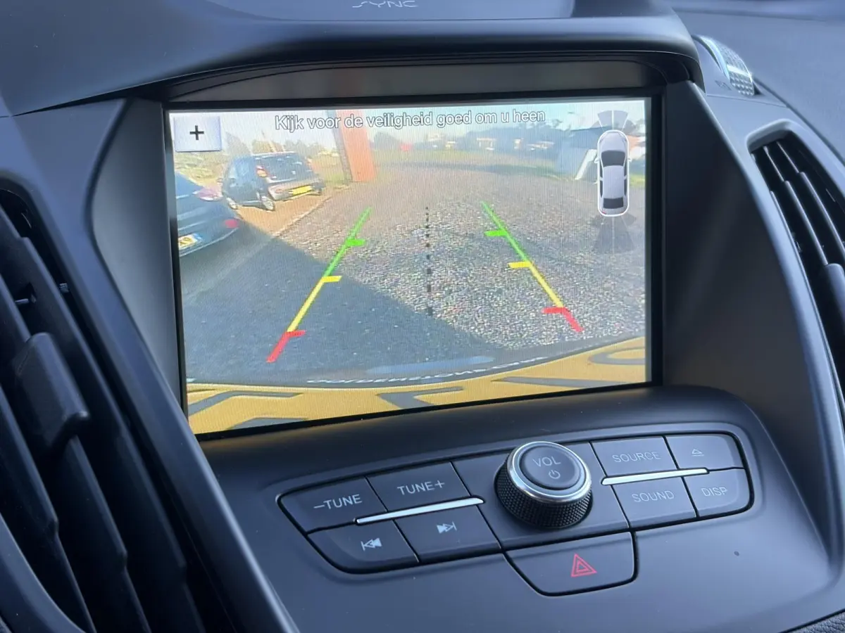 1.5 EcoBoost ST Line ✓2e Eigenaar✓Camera✓Carplay✓Navi✓Alcantara-Halfleder✓Clima✓Cruise✓6 Bak✓120pk✓18'' Lmv✓Keyless✓Pdc V+A✓Rijstrooksensor✓N.A.P✓Apk tot 03-202