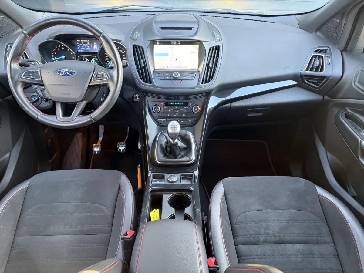 1.5 EcoBoost ST Line ✓2e Eigenaar✓Camera✓Carplay✓Navi✓Alcantara-Halfleder✓Clima✓Cruise✓6 Bak✓120pk✓18'' Lmv✓Keyless✓Pdc V+A✓Rijstrooksensor✓N.A.P✓Apk tot 03-202