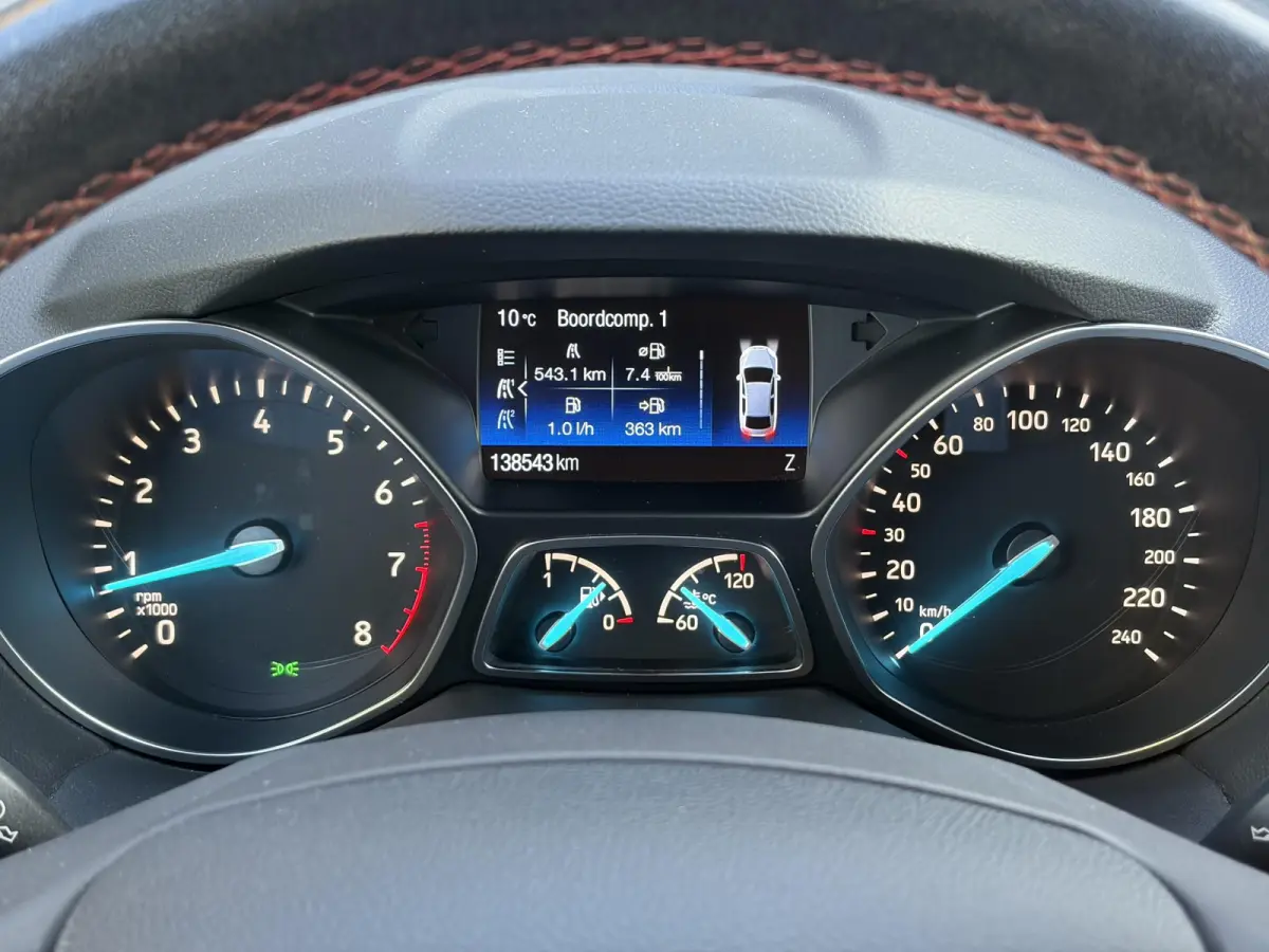 1.5 EcoBoost ST Line ✓2e Eigenaar✓Camera✓Carplay✓Navi✓Alcantara-Halfleder✓Clima✓Cruise✓6 Bak✓120pk✓18'' Lmv✓Keyless✓Pdc V+A✓Rijstrooksensor✓N.A.P✓Apk tot 03-202