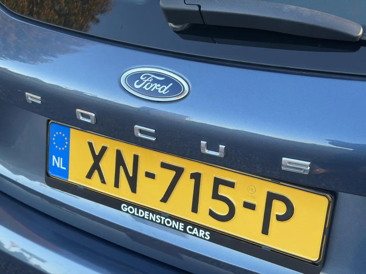1.0 EcoBoost Trend Edition Business ✓2e Eigenaar✓Carplay✓101pk✓Navi✓Clima✓Cruise✓Rijstrooksensor✓Pdc V+A✓6 Bak✓Lm velgen✓N.A.P✓Apk tot 08-2027
