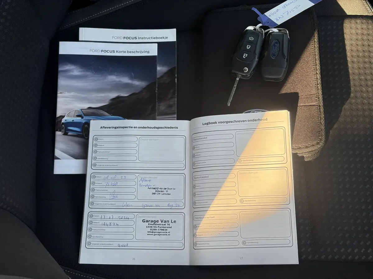 1.0 EcoBoost Trend Edition Business ✓2e Eigenaar✓Carplay✓101pk✓Navi✓Clima✓Cruise✓Rijstrooksensor✓Pdc V+A✓6 Bak✓Lm velgen✓N.A.P✓Apk tot 08-2027
