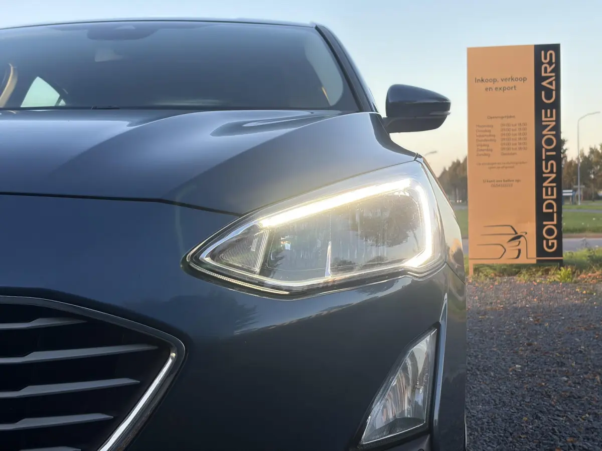 1.0 EcoBoost Trend Edition Business ✓2e Eigenaar✓Carplay✓101pk✓Navi✓Clima✓Cruise✓Rijstrooksensor✓Pdc V+A✓6 Bak✓Lm velgen✓N.A.P✓Apk tot 08-2027