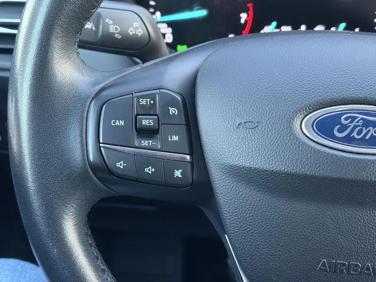 1.0 EcoBoost Trend Edition Business ✓2e Eigenaar✓Carplay✓101pk✓Navi✓Clima✓Cruise✓Rijstrooksensor✓Pdc V+A✓6 Bak✓Lm velgen✓N.A.P✓Apk tot 08-2027