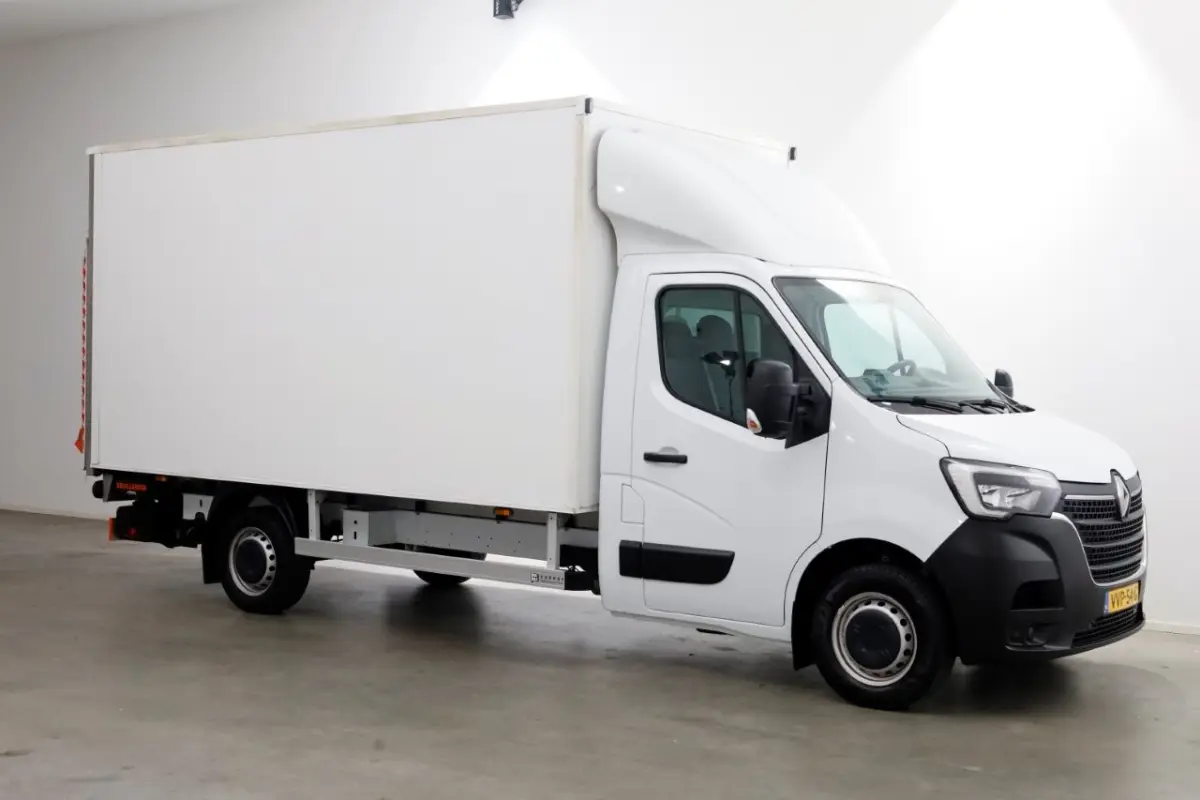 T35 2.3 dCi 145pk Bakwagen met laadklep 1158kg laadvermogen 05-2023