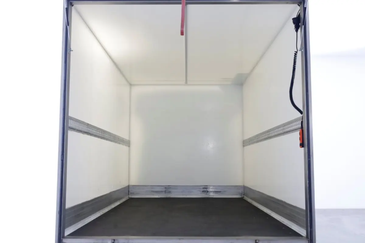 T35 2.3 dCi 145pk Bakwagen met laadklep 1158kg laadvermogen 05-2023