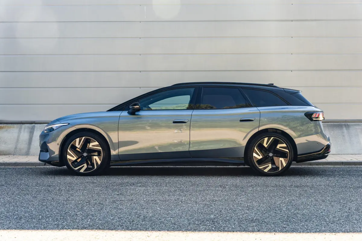 286pk Limited Edition Plus 86 kWh | Warmtepomp | Trekhaak Wegklapbaar