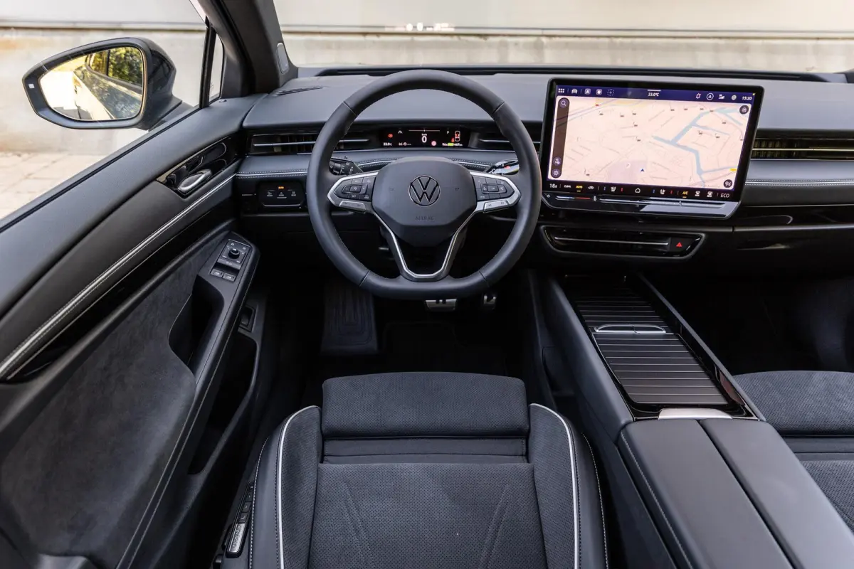286pk Limited Edition Plus 86 kWh | Warmtepomp | Trekhaak Wegklapbaar