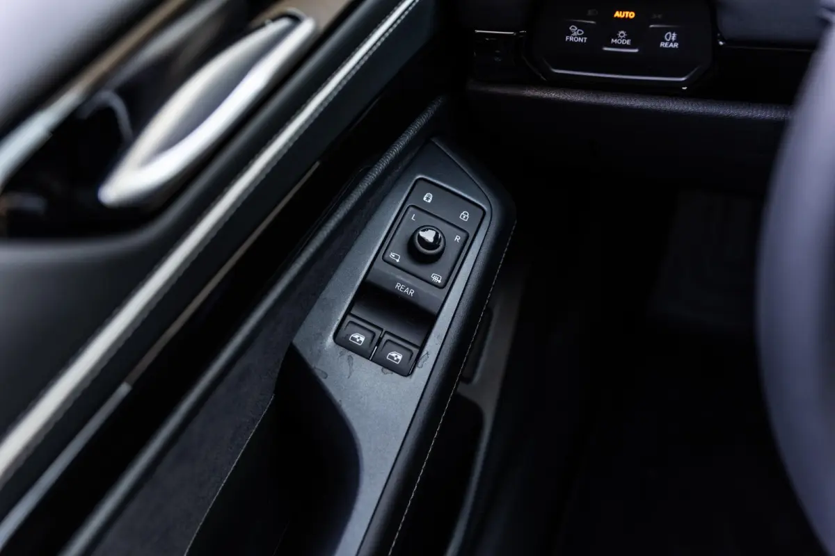 286pk Limited Edition Plus 86 kWh | Warmtepomp | Trekhaak Wegklapbaar