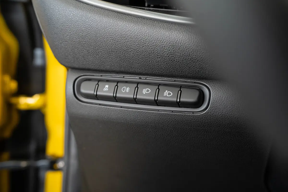 1.0 Hybrid Torino Launch Edition | Tot 8 Jaar Garantie | Apple Carplay & Android Auto | Parkeersensoren | Cruise Controle | Lichtmetalen velgen |