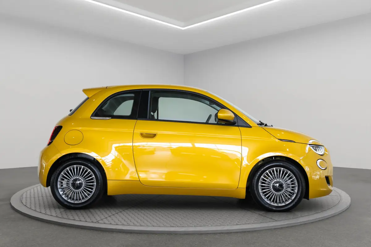 1.0 Hybrid Torino Launch Edition | Tot 8 Jaar Garantie | Apple Carplay & Android Auto | Parkeersensoren | Cruise Controle | Lichtmetalen velgen |