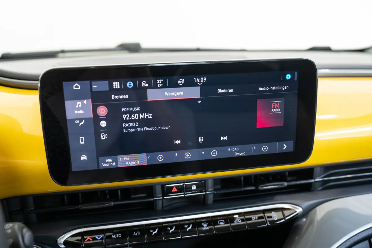 1.0 Hybrid Torino Launch Edition | Tot 8 Jaar Garantie | Apple Carplay & Android Auto | Parkeersensoren | Cruise Controle | Lichtmetalen velgen |