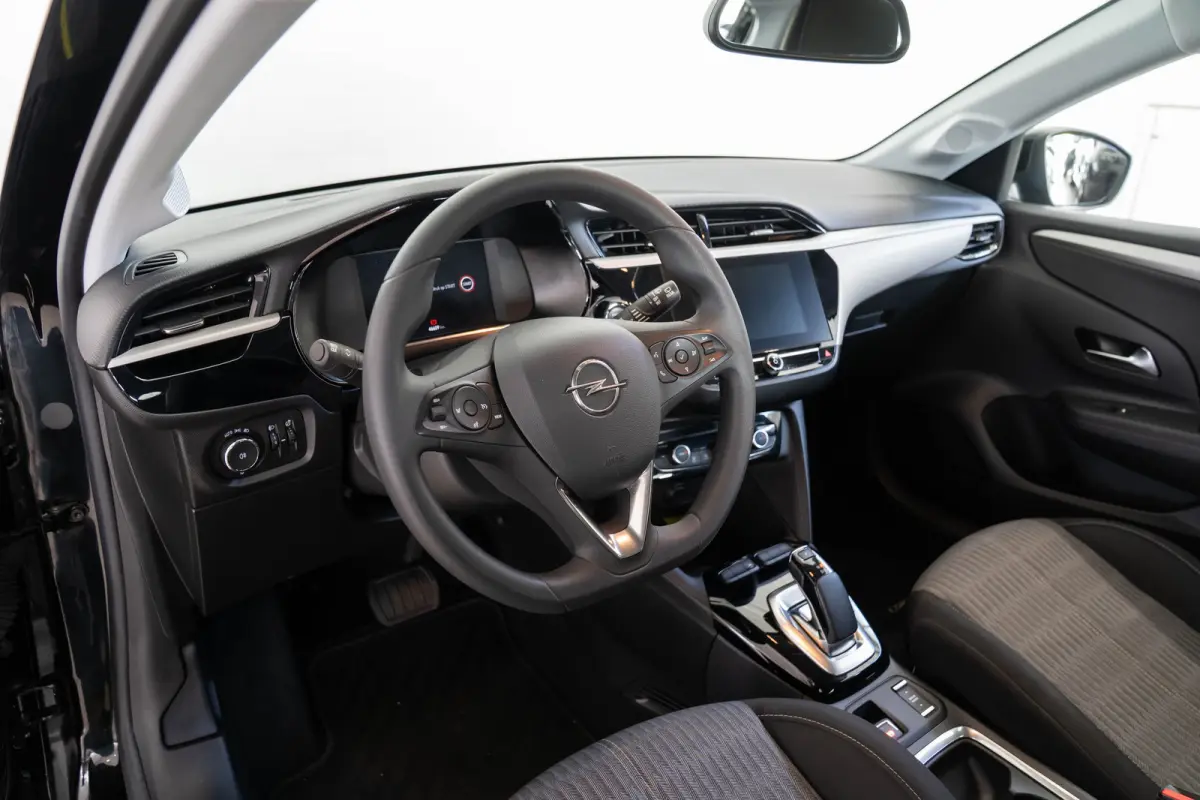 Edition 50 kWh | Apple Carplay & Android Auto | Climate Controle | Keyless | Cruise Controle | DAB | Bluetooth |