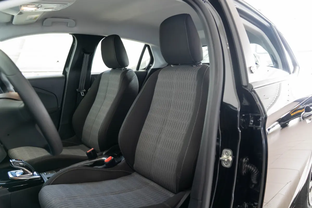 Edition 50 kWh | Apple Carplay & Android Auto | Climate Controle | Keyless | Cruise Controle | DAB | Bluetooth |