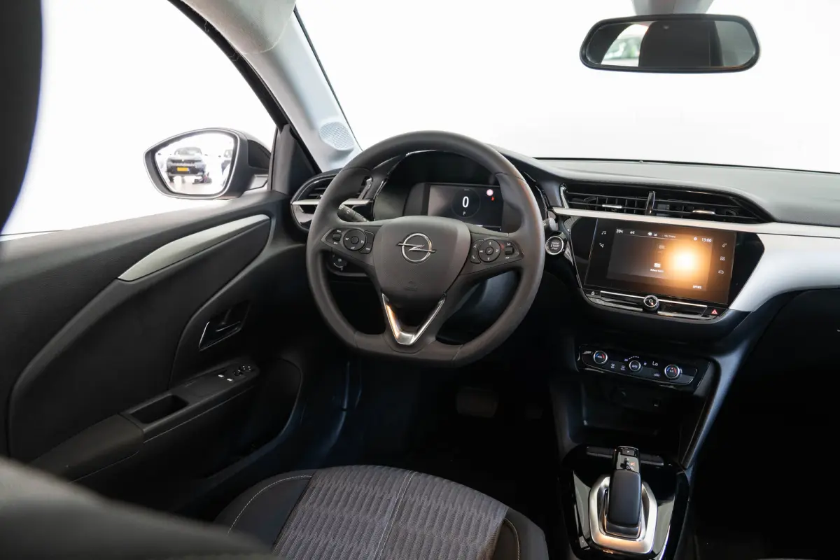 Edition 50 kWh | Apple Carplay & Android Auto | Climate Controle | Keyless | Cruise Controle | DAB | Bluetooth |
