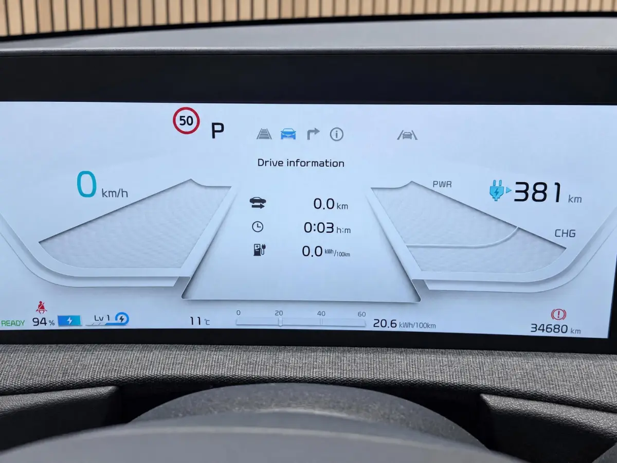 Light Edition 58 kWh Dealer onderhouden | Stoel + stuurverwarming | Climate control | ACC | 800V laden | Ontzettend ruim |