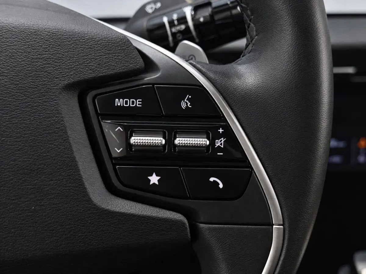 Light Edition 58 kWh Dealer onderhouden | Stoel + stuurverwarming | Climate control | ACC | 800V laden | Ontzettend ruim |