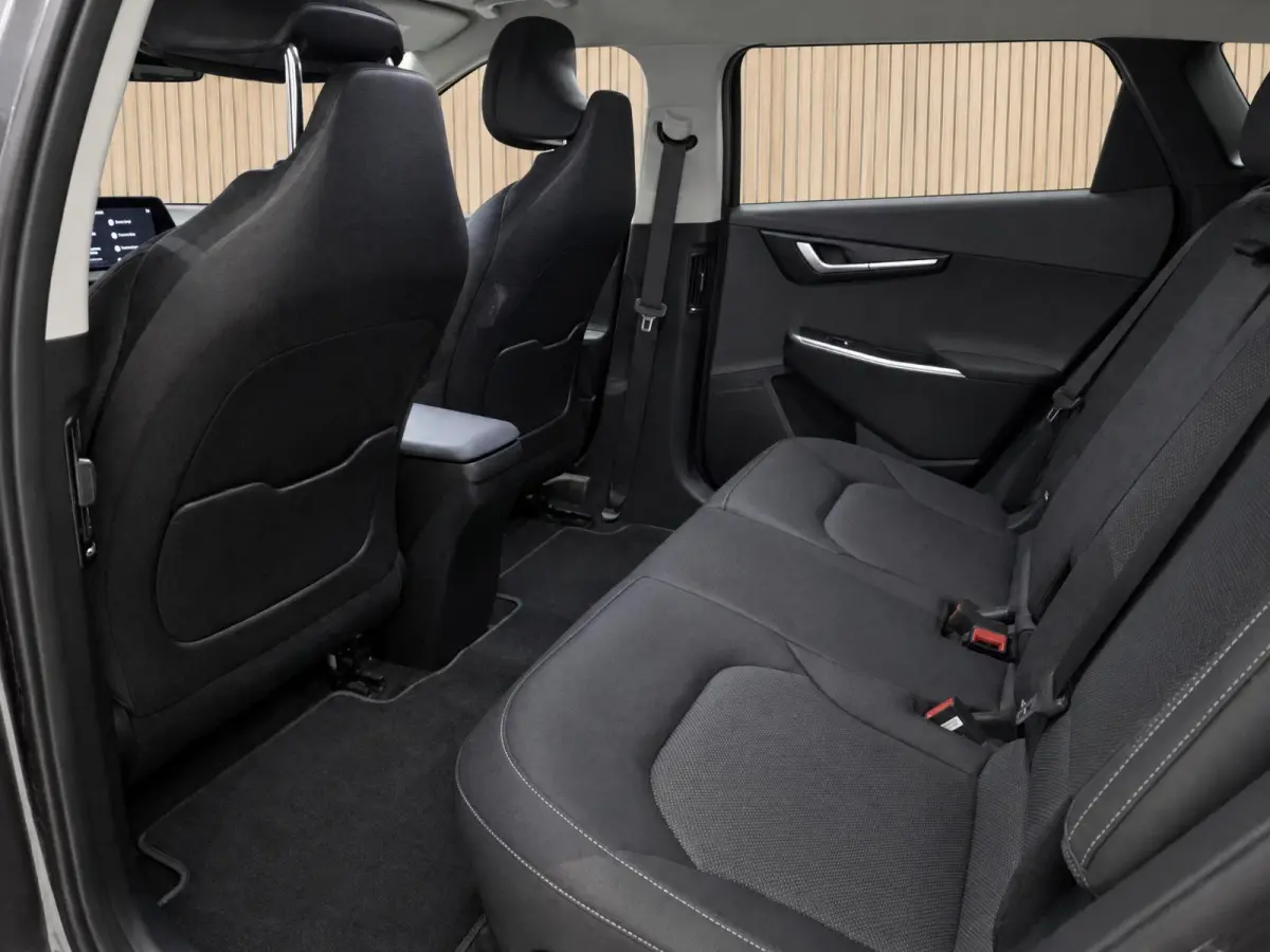 Light Edition 58 kWh Dealer onderhouden | Stoel + stuurverwarming | Climate control | ACC | 800V laden | Ontzettend ruim |