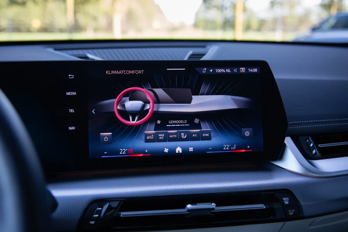 xDrive25e M-sport , Panoramadak, Trekhaak, Harman&Kardon, Adap. Cruise, Massage, Keyless
