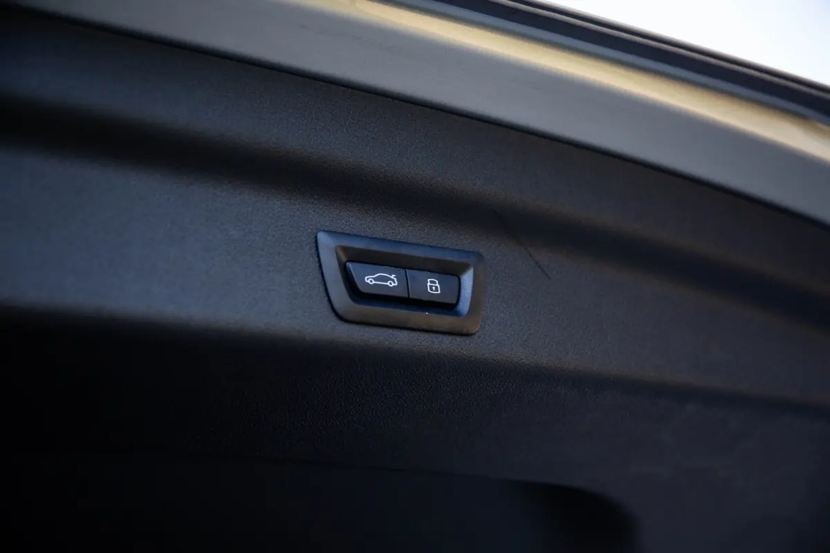 xDrive25e M-sport , Panoramadak, Trekhaak, Harman&Kardon, Adap. Cruise, Massage, Keyless