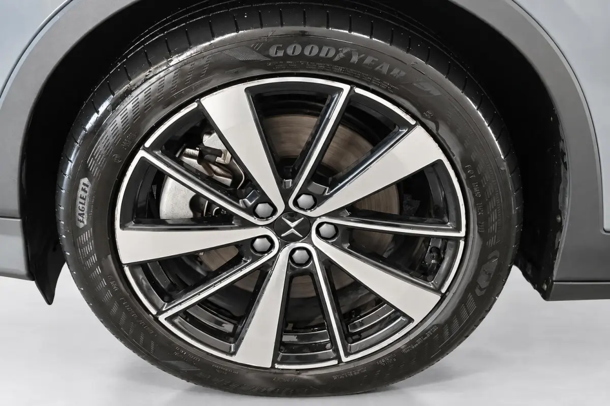 Long Range Dual Motor PANO 360 CMAERA 90% SOH Launch Edition 78kWh