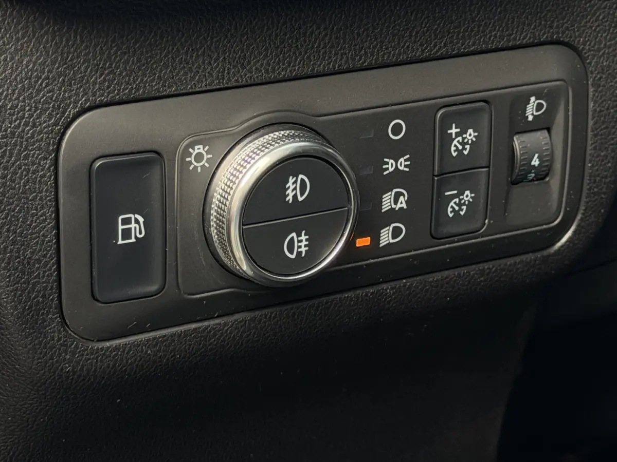 2.5 PHEV Cool & Connect Stoelverwarming | Navi | PDC | Cruise | Carplay | Half leder Plug in